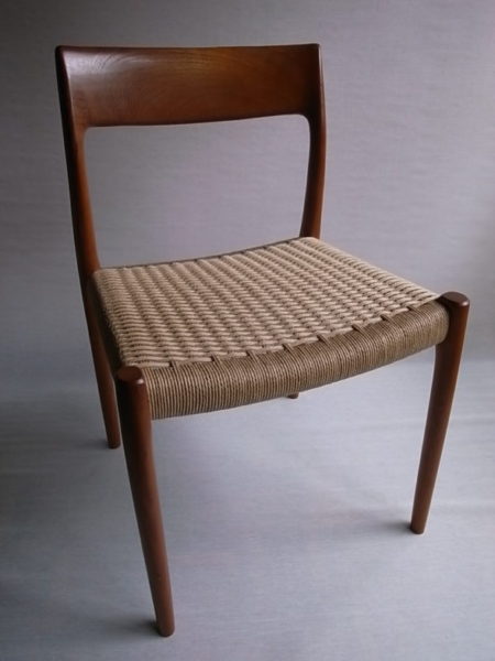 ＊ 77 Chair / J.L.Møllers Møbelfabrik（J.L.モラー社 ） / design : Niels O.Moller （ニルス O.モラー）