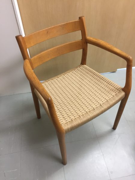 ＊ 67 Chair / J.L.Møllers Møbelfabrik （J.L.モラー社 ） / design : Niels O.Moller （ニルス O.モラー）