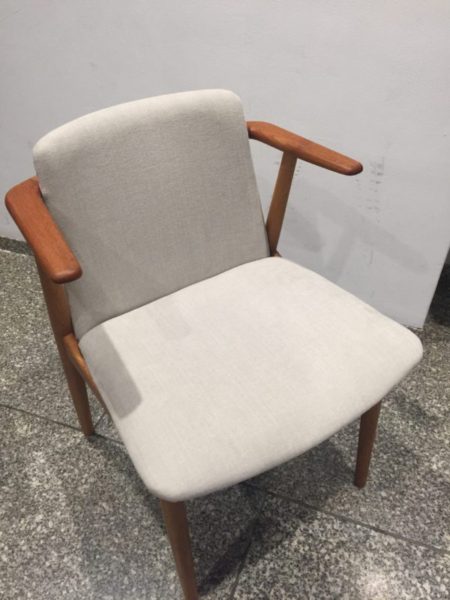 ＊ Arm Chair / NA jorgensens Moblefabrik（NAヨルゲンセン社） / design : Hans Olsen（ハンス・オルセン）