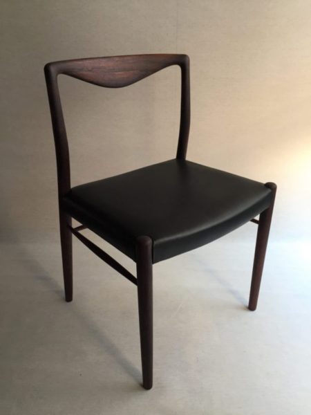 ＊ Dining Chair / Søren Willadsens Møbelfabrik（ソーレン・ウィラードセン社） / design : Kai Lyngfeldt Larsen （カイ・リングフェルト・ラーセン）