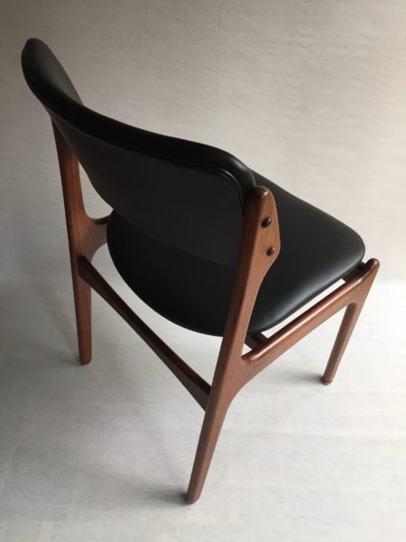 ＊ No.49 Dining Chair / O.D.Møbler（O.D.モブラー社） / design : Erik Buch （エリック・バック）