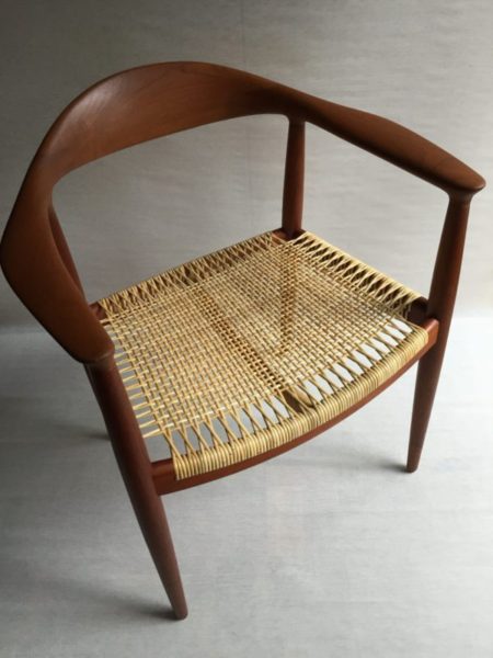 ＊ JH501 The Chair / Johannes Hansen （ヨハネス ハンセン社） /  design : Hans J.Wegner（ハンス J.ウェグナー）