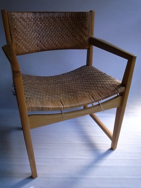 ＊ Easy chair / unknown