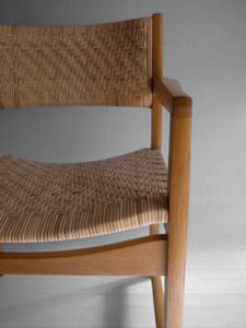 ビンテージ籐椅子の籐の張り替え修理