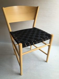 Tom Stepp デザインの椅子（JIVEチェア）のウェビングテープ張り替え事例